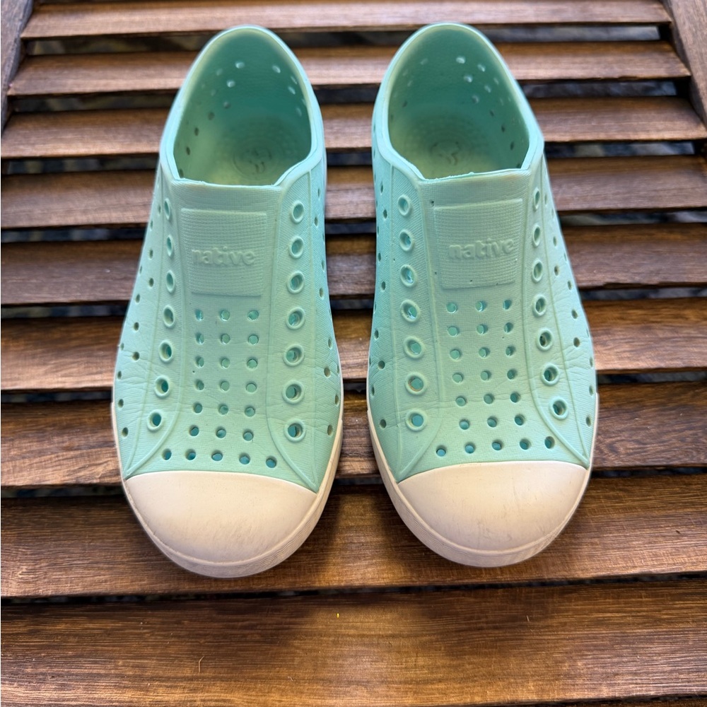 Native Kids Teal Turquoise Mint Slip-On Water Shoes with White Toe Size 12 C12